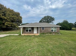 601 Livingston Rd, Edgewood, TX 75117