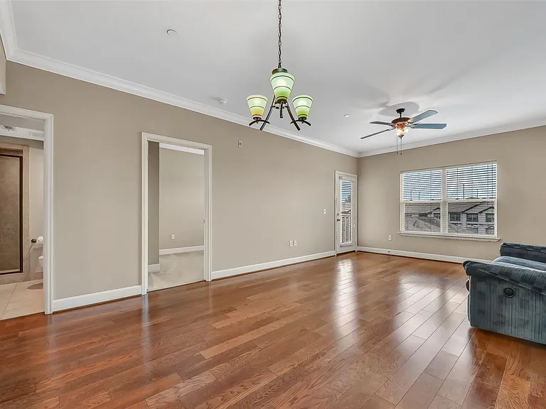 2203 Dorrington St #309 — Photo 16