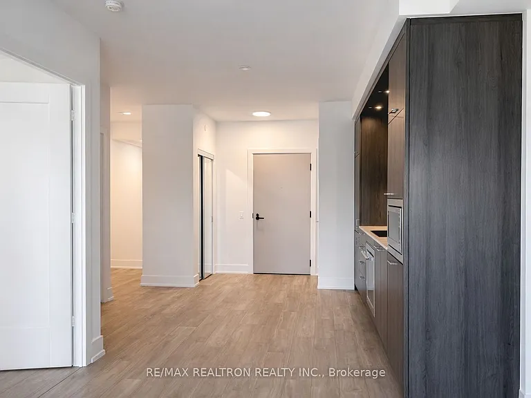 858 Dupont St #309 — Photo 10