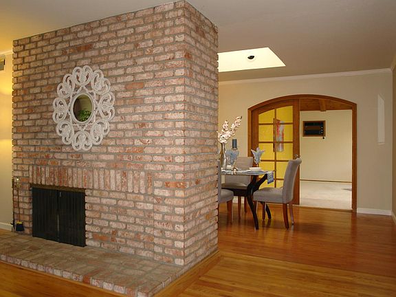5th image of 1470 Larkin Ave