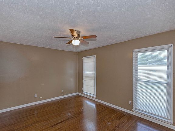 5th image of 1219 Forest Ave APT 7