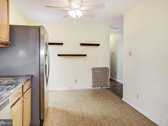 5th image of 8 Spruce St