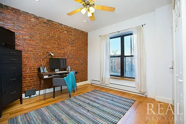 Rented by REAL New York | media 18