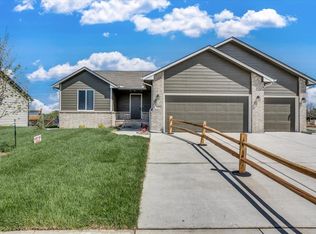 224 E Ripley Ct, Derby, KS 67037