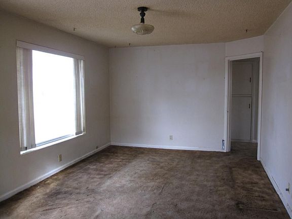 2nd image of 1039 S 1300 W