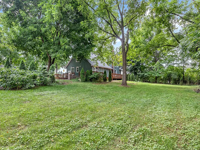 17130 Beck Rd — Photo 42