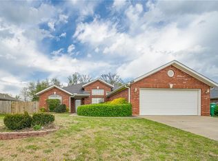 1200 Sunflower St, Centerton, AR 72719