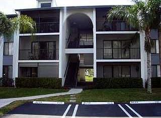2nd image of 1108 Green Pine Blvd APT D3