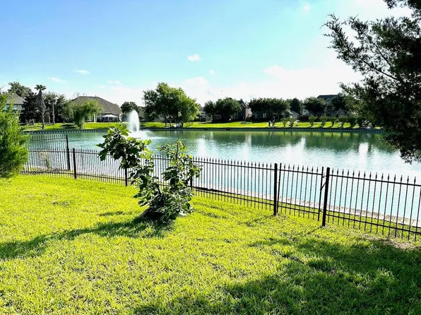 6811 Sable River Ct, Missouri City, TX 77459