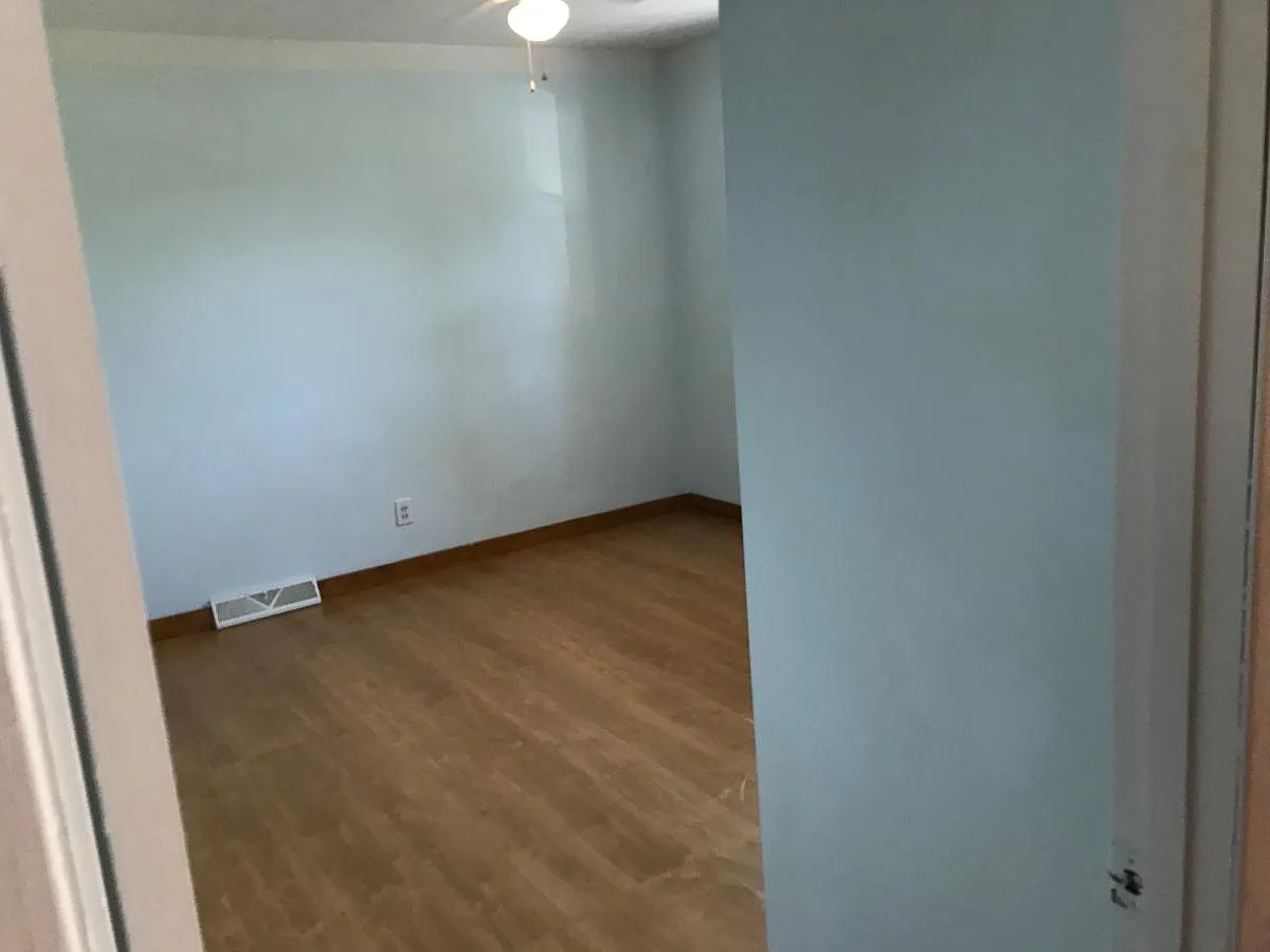 2 bed, 1200 sqft, $1,200 — Photo 4