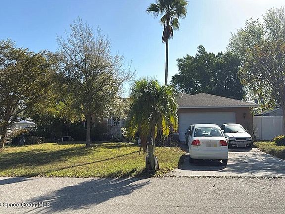2nd image of 1801 SE 5th Ave