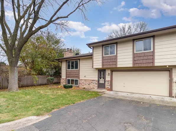 5560 Aldrich Dr N, Brooklyn Center, MN 55430