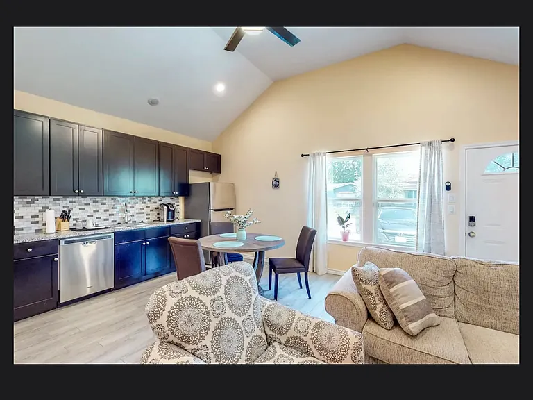 16617 E Lynbrook — Photo 17