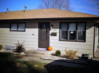 1004 Walnut St, Wamego, KS 66547