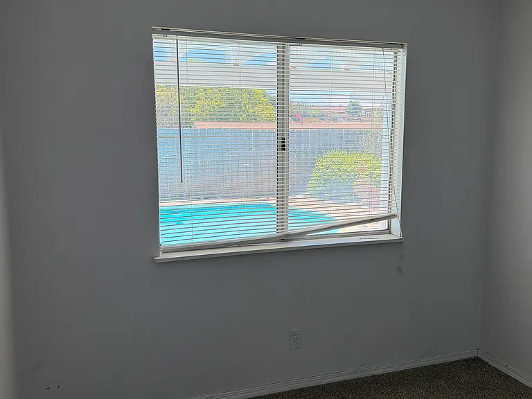 8261 Calle Calzada — Photo 8