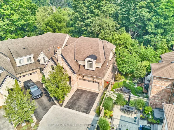28 Illingworth Ln, Ajax, ON L1T 0L1