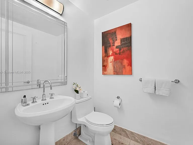1435 Brickell Ave #3401 — Photo 22