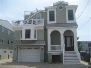 112 E Rhode Island Ave, Brant Beach, NJ 08008