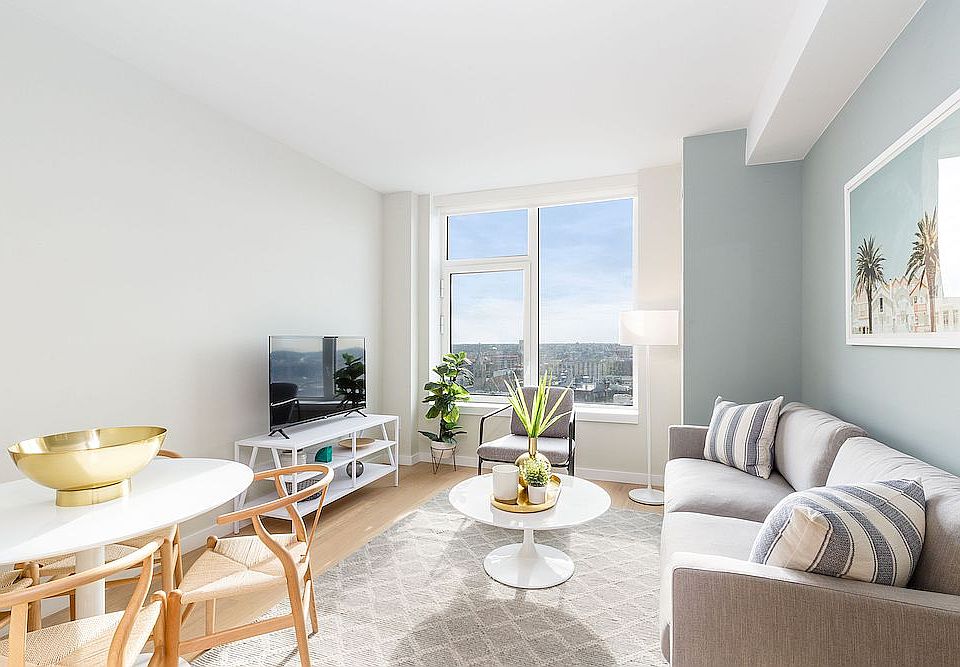 1st image of 123 Linden Blvd APT 17E