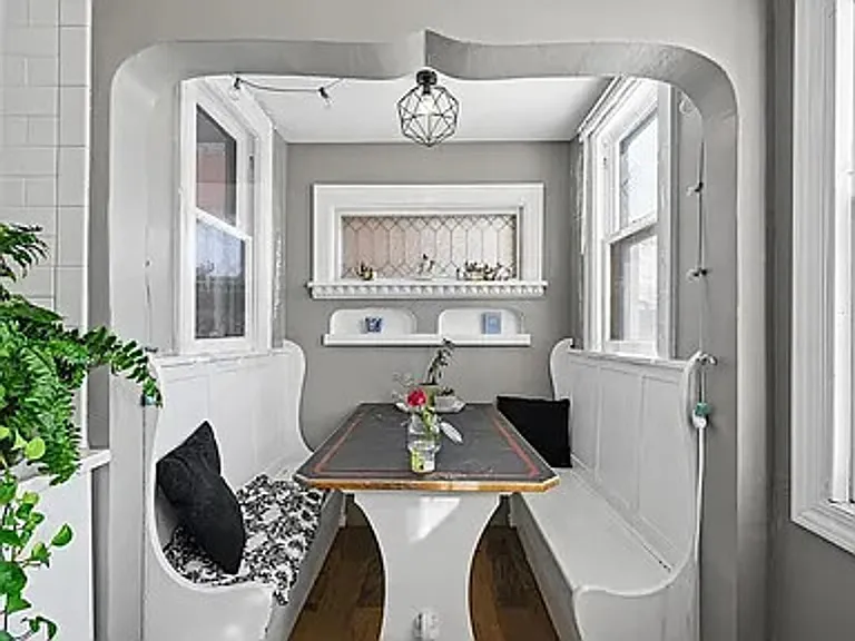 2906 Tyler St NE — Photo 3