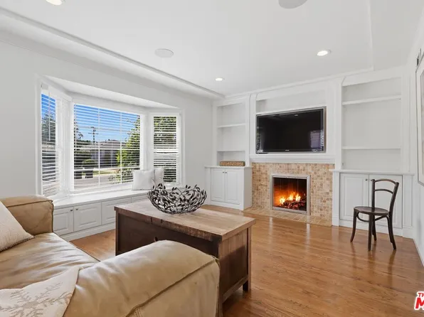 8344 Kenyon Ave, Los Angeles, CA 90045