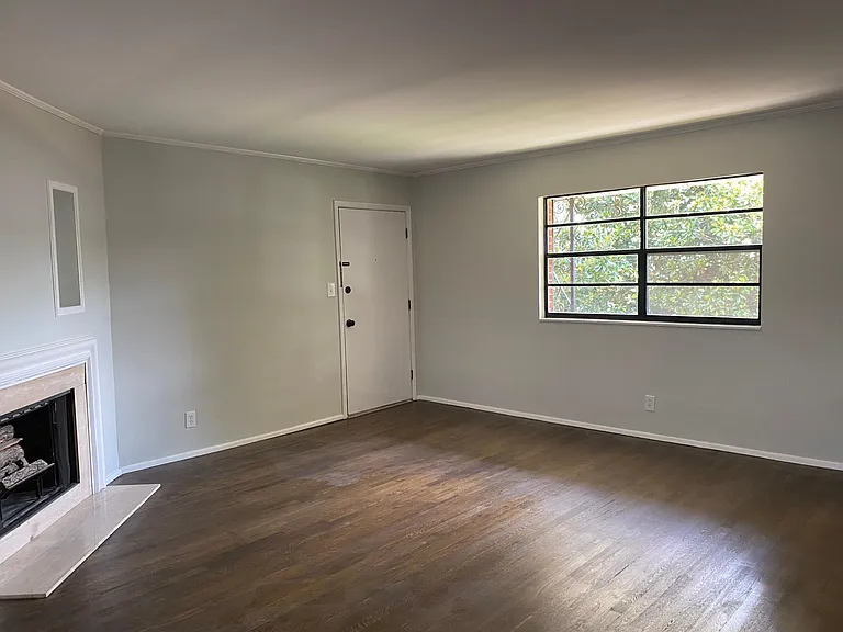 3660 Peachtree Rd NE #F6 — Photo 3