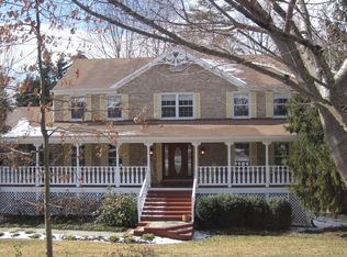 2808 Rifle Ridge Rd, Oakton, VA 22124