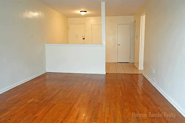 Rented by Norman Raindel, LREB | media 7