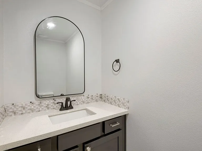 9493 Sky Pointe Dr — Photo 8