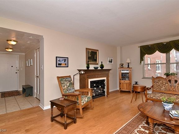 5th image of 13800 Shaker Blvd APT 1106