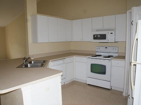 3rd image of 245 W Brimson Pl