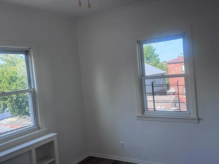 2973 Harding Ave #1 — Photo 12
