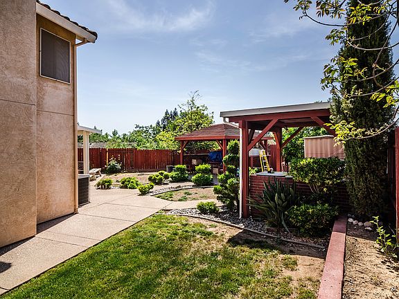 5th image of 3324 Grass Creek Ct