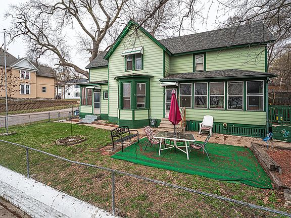 4th image of 149 York Ave