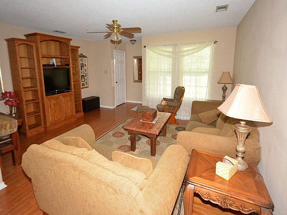 5th image of 107 Lakewood Ln