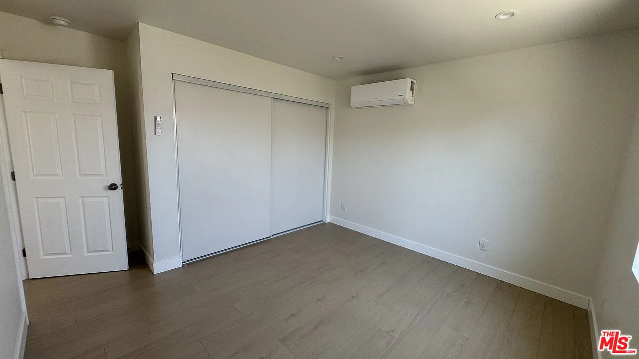 3 bed, 2.0 bath, 749 sqft, $3,600 — Photo 4