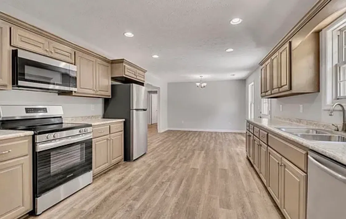 3 bed, 1508 sqft, $1,800 — Photo 3