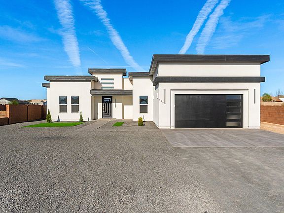 4th image of 609 6th St NE