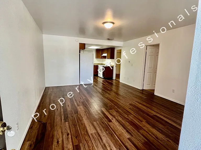 777 Main St #4 — Photo 6