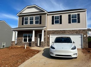 155 Paisley Reece Ln, Lenoir City, TN 37771