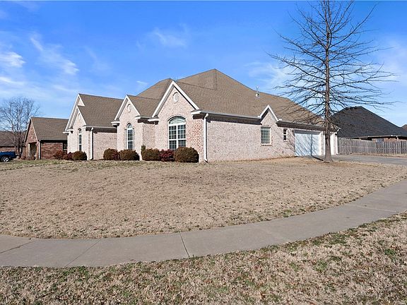 3rd image of 4360 W Putting Green Dr