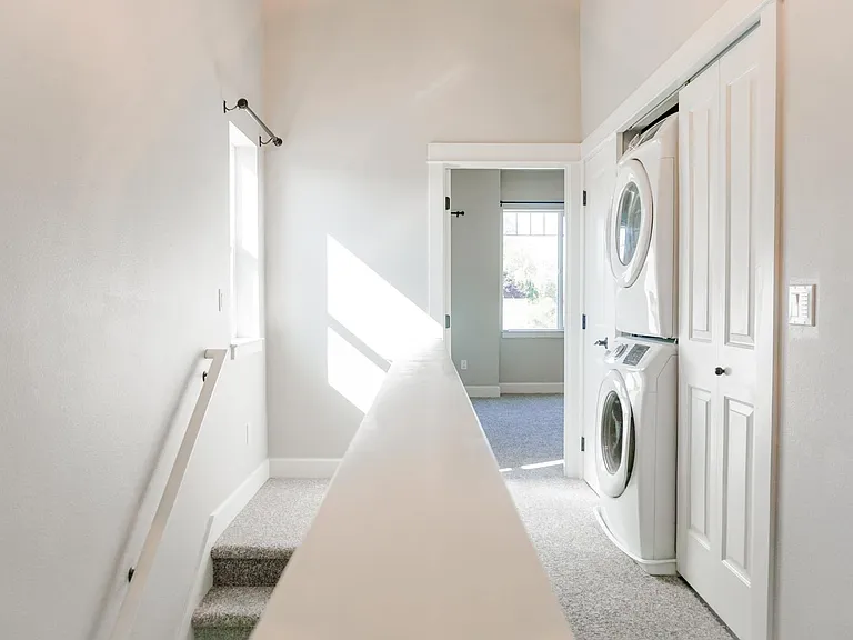 8701 SW Spruce St #14 — Photo 7