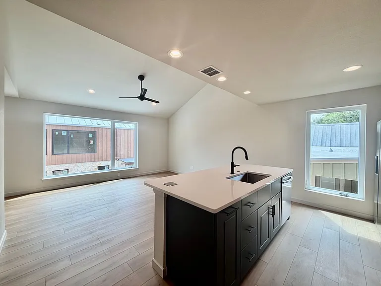 Modern Luxury in San Marcos' Premier Courtyard Community Now Leasing! — Photo 47