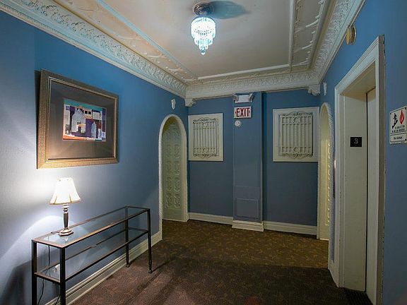 5th image of 309 E Emanuel Cleaver Ii Blvd Unit 302