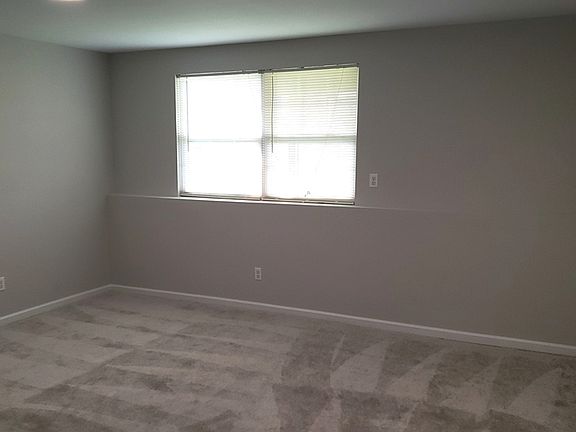 4th image of 15 Saddle Ridge Ct