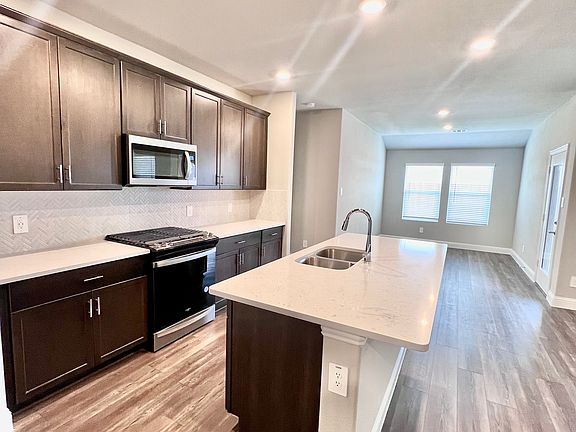 5th image of 2367 Aspen Hill Dr #1