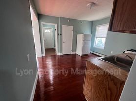200 Benefit St, Pawtucket, RI