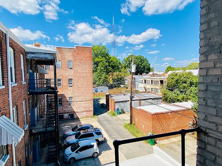 800 N. Sheppard St. — Photo 51