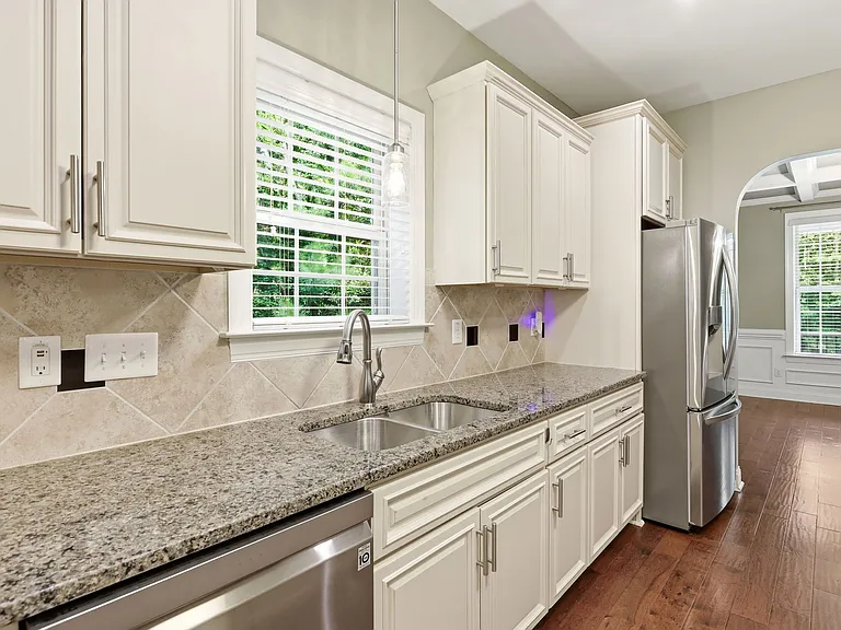 265 Heather Brook Cir — Photo 17