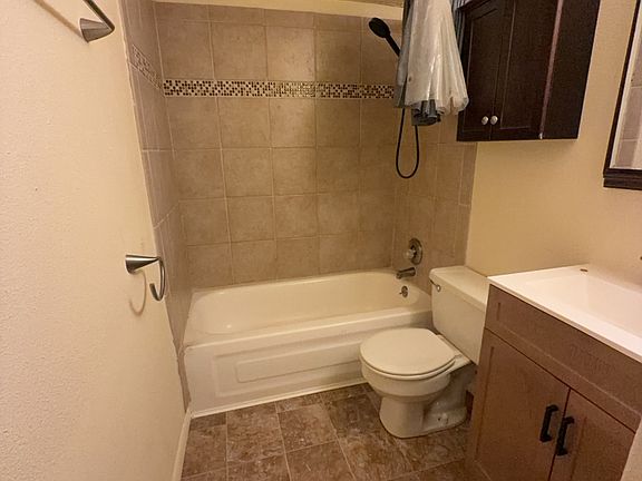 2nd image of 2544 King St